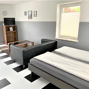 Apartment voll möbeliert mit Balkon Bremen